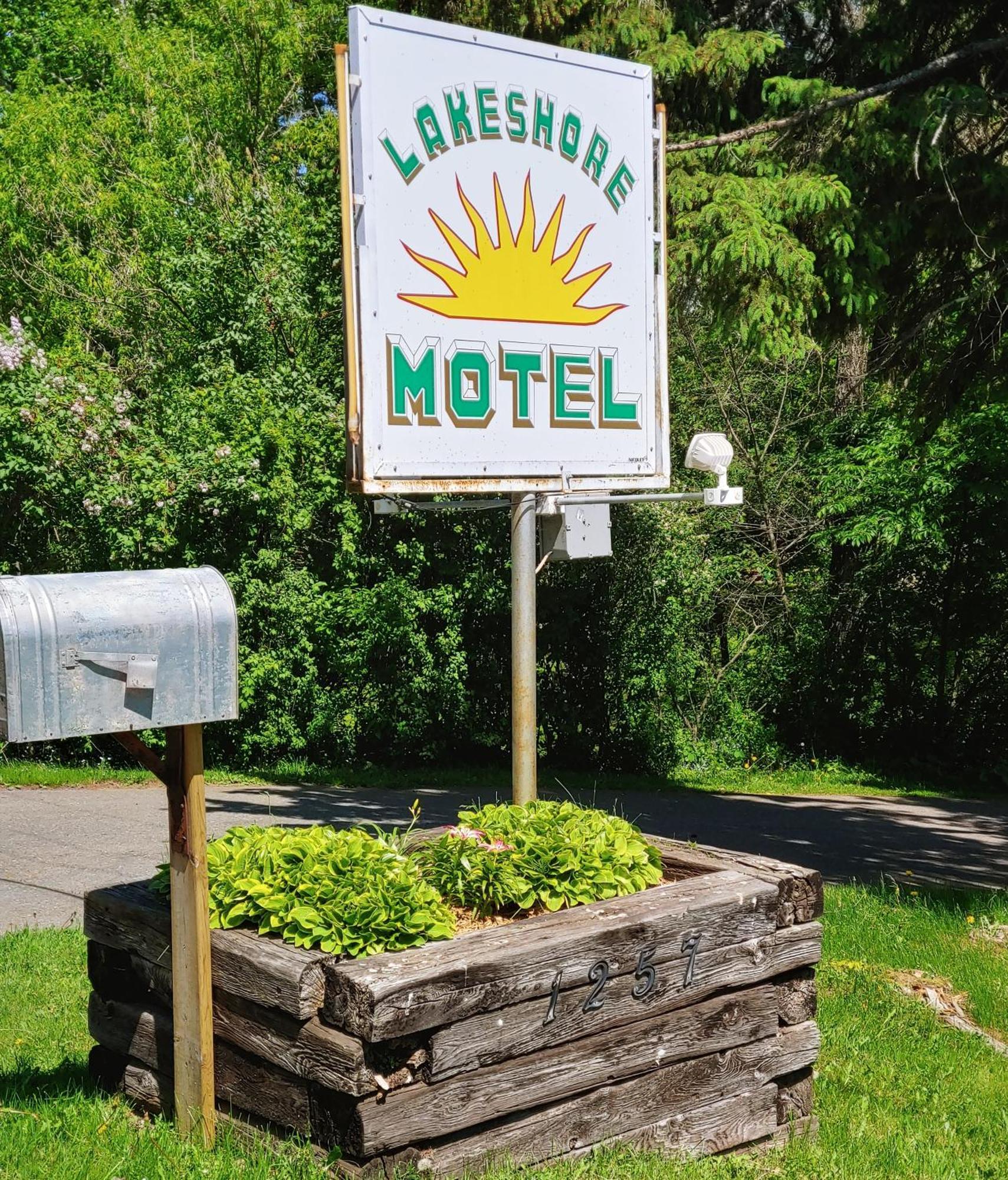 Lakeshore Motel Ice Lake Iron River Esterno foto